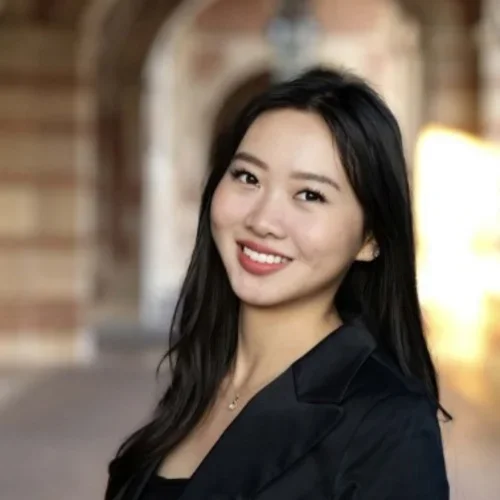 Grace Tan headshot for the website