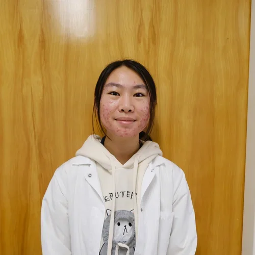 Madison headshot next to the lab